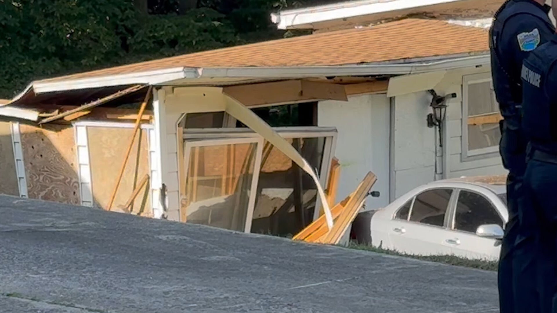 Man suffers serious burns in Sidney garage explosion